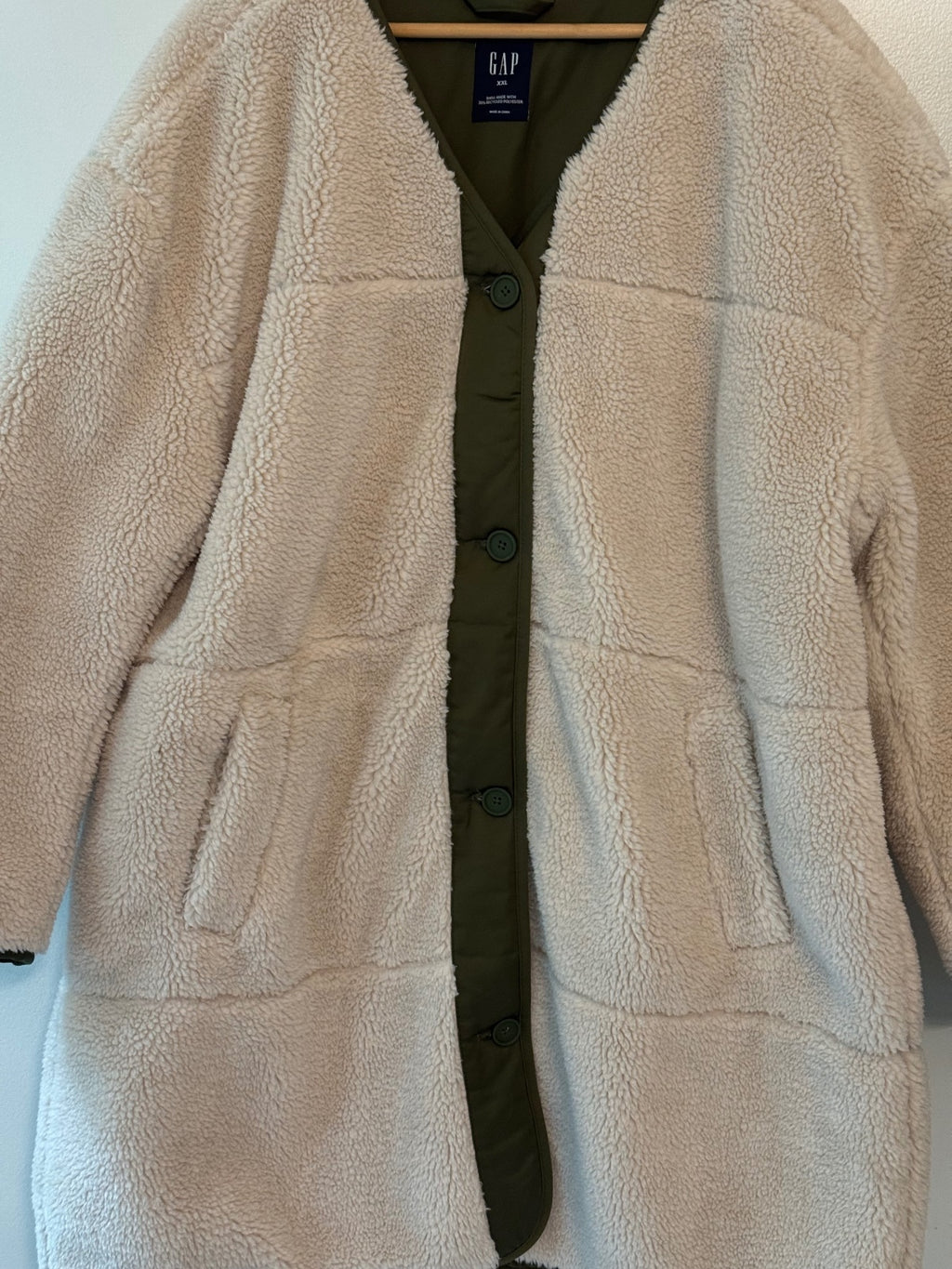 GAP Women’s XXL Sherpa Coat Ivory Olive Green Jacket, Cabincore, Gorpcore
