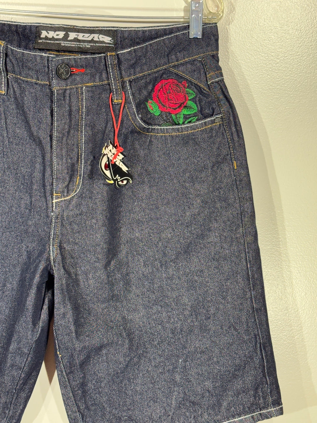 No Fear Denim Shorts Skull Rose Graphic Size 34, edgy, skater, baggy, loose
