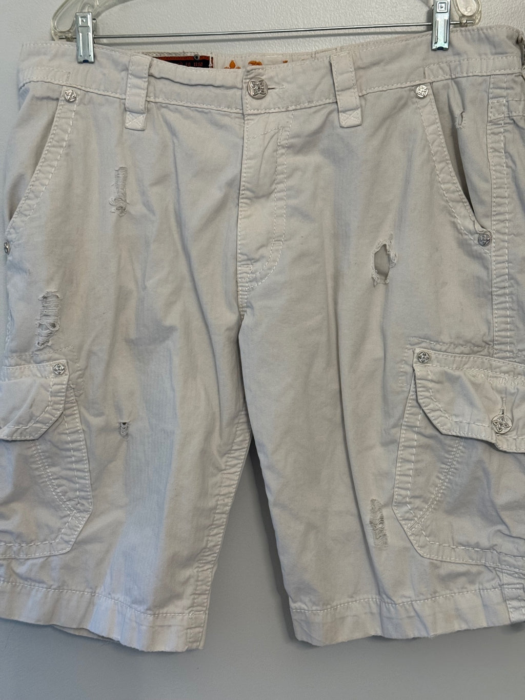 Rock Revival Classic cargo shorts size 40, edgy, distressed, loose, streetwear