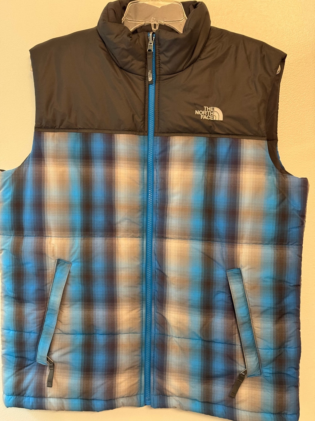 The North Face Boys Blue Plaid Puffer Vest XL, Gorpcore, Cabincore