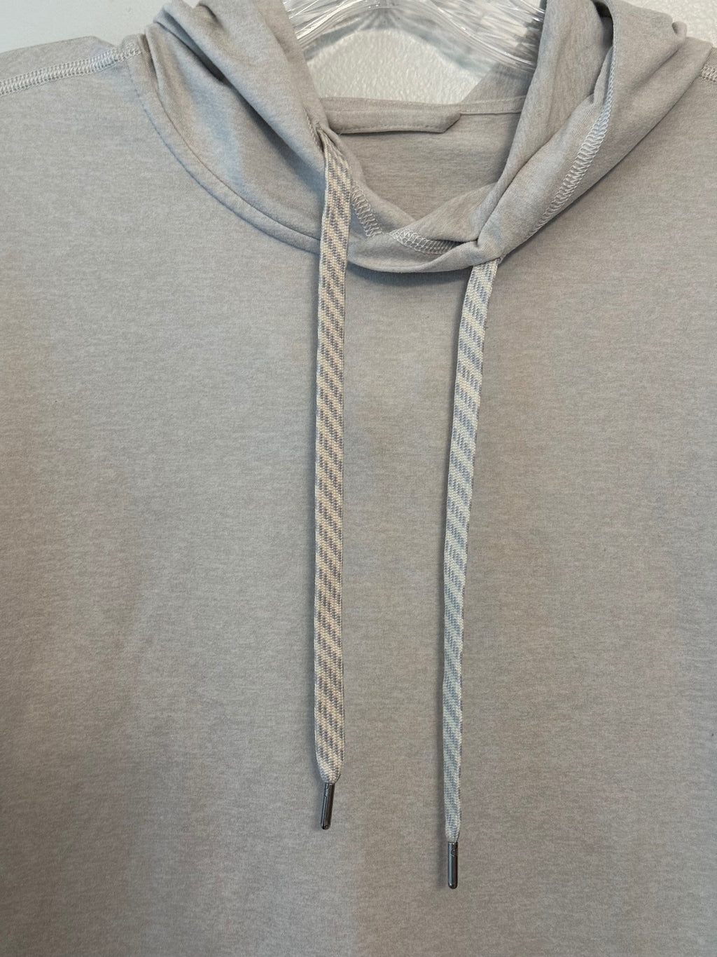 Vuori Halo Essential Hoodie Women’s S Light Heather Gray