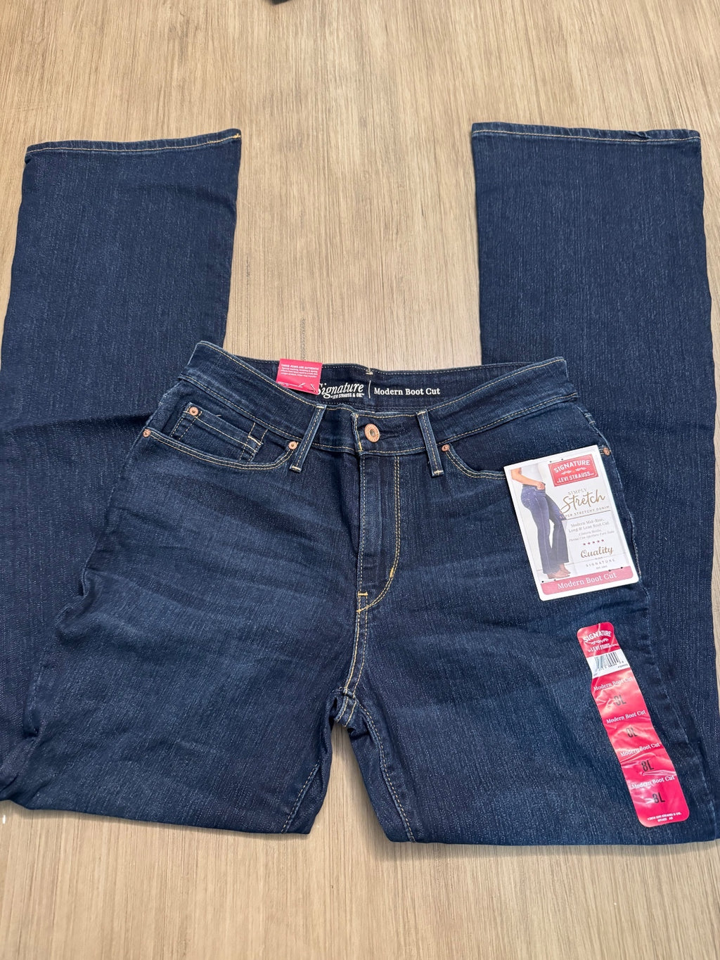 Signature by Levi Strauss Modern Boot Cut Stretch Jeans 8L W29 L34