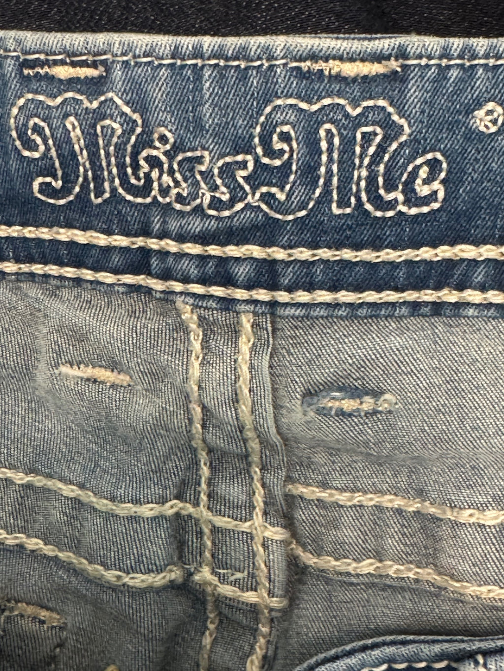 Miss Me Women's Medium Wash Skinny Jeans with Embroidered Back Pockets