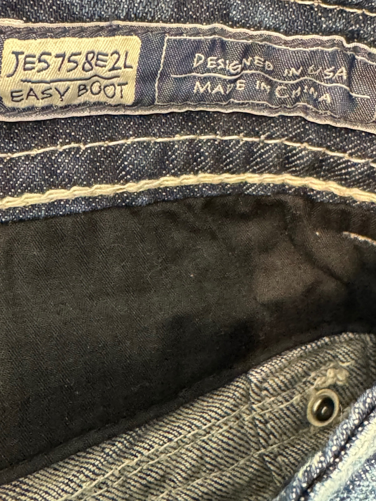 Miss Me Jeans Women’s 29 Easy Boot Rhinestone Flap Pocket Denim 33 Inseam