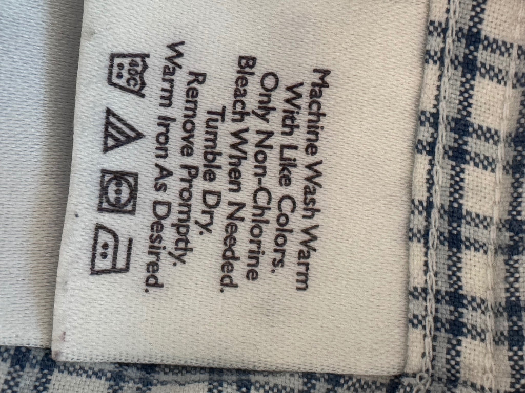 Eddie Bauer Men's XL Blue and White Checkered Button-Up Shirt