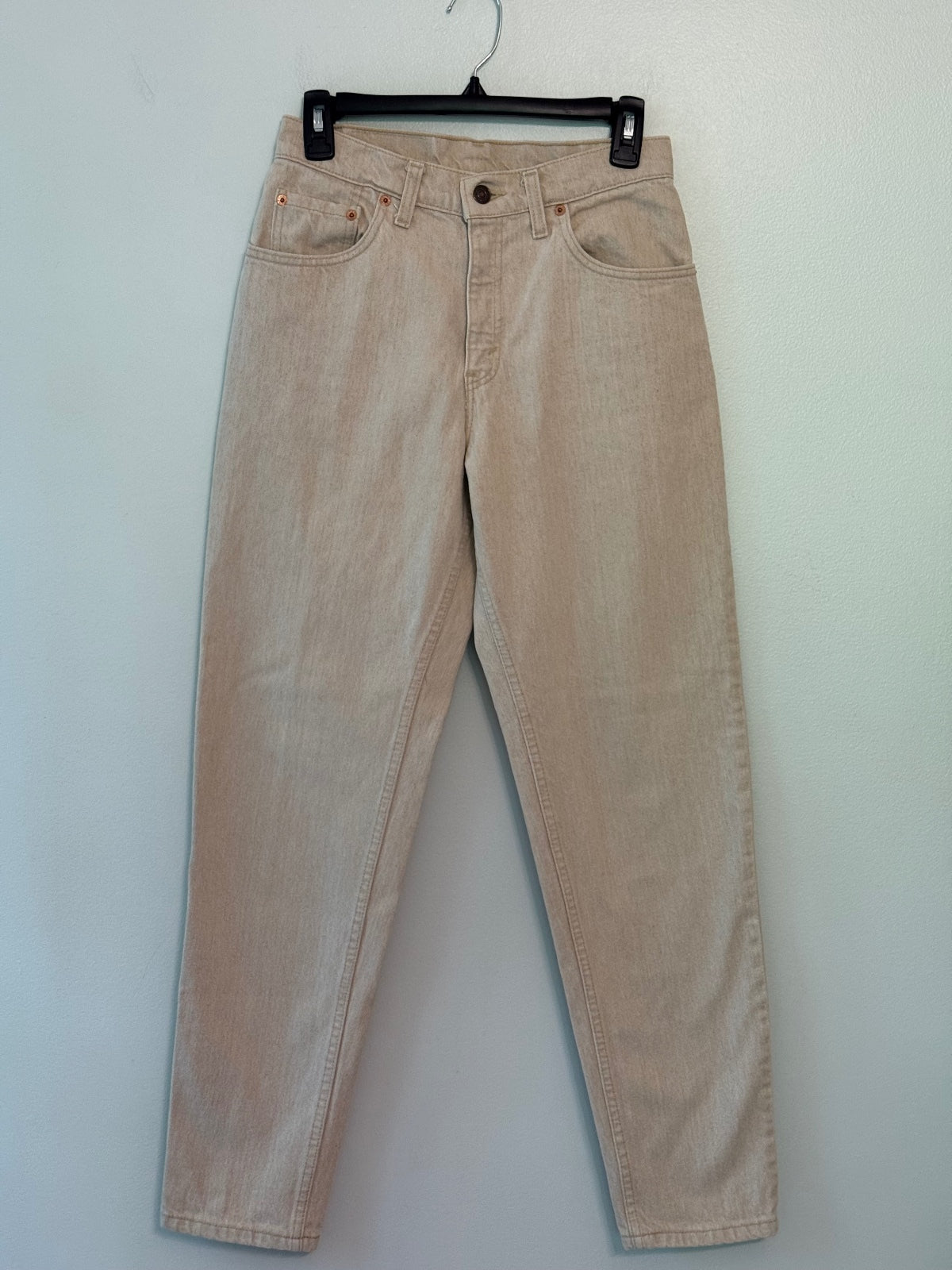 Levi's 550 Relaxed Fit Tapered Leg Jeans in Beige, Size 7 Medium