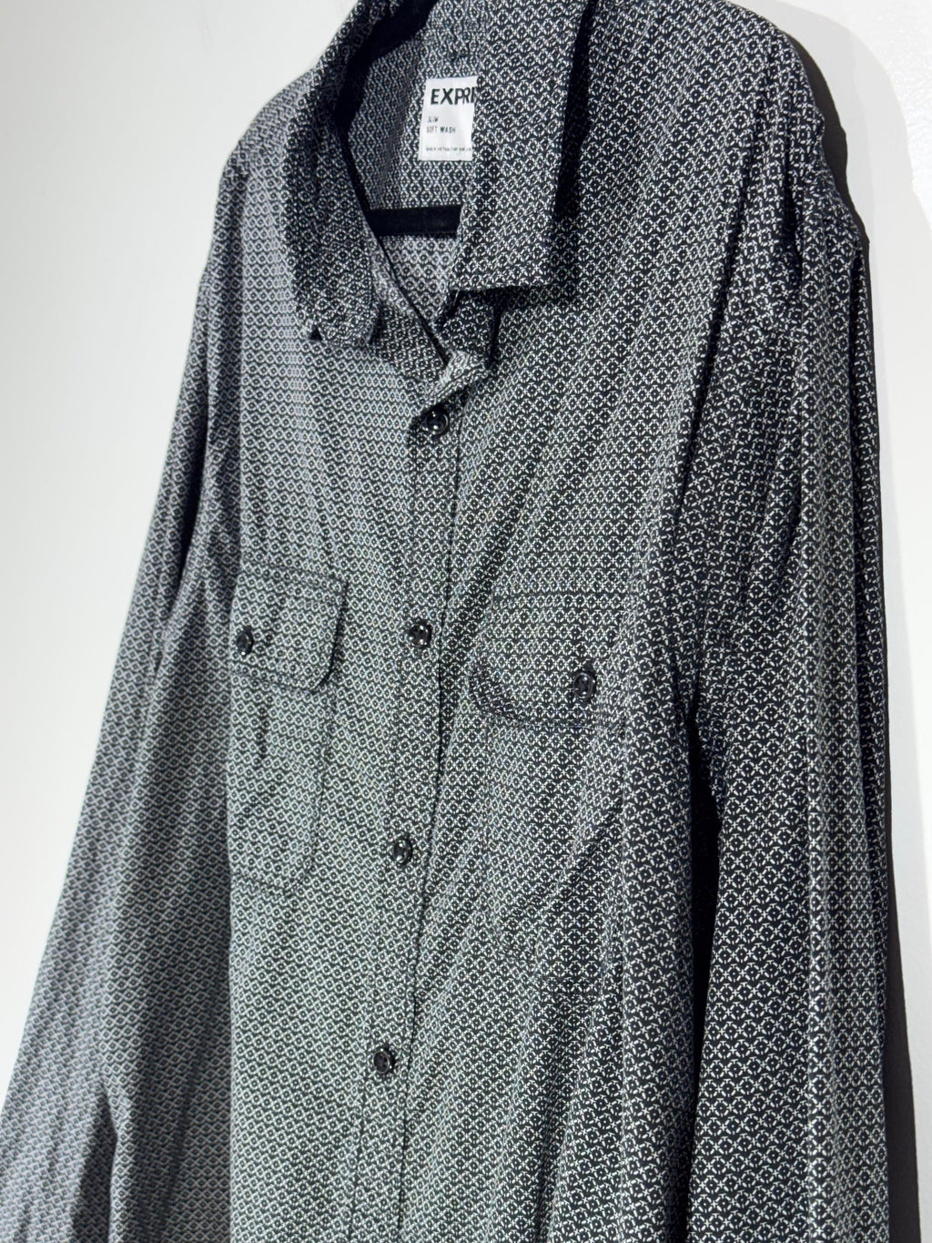 Express Slim Soft Wash Men's Shirt XXL Tall Long Black and White Patterned