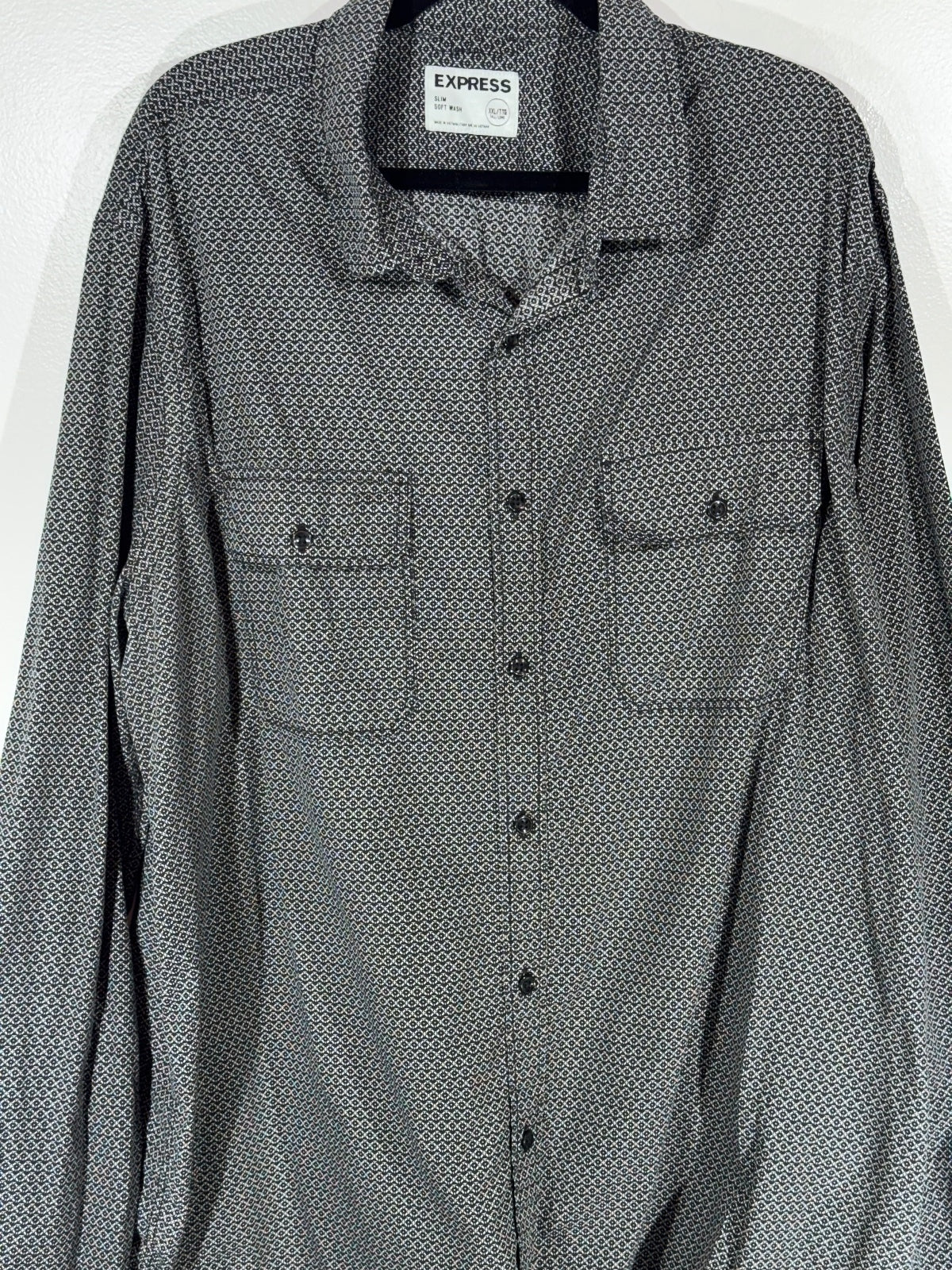 Express Slim Soft Wash Men's Shirt XXL Tall Long Black and White Patterned