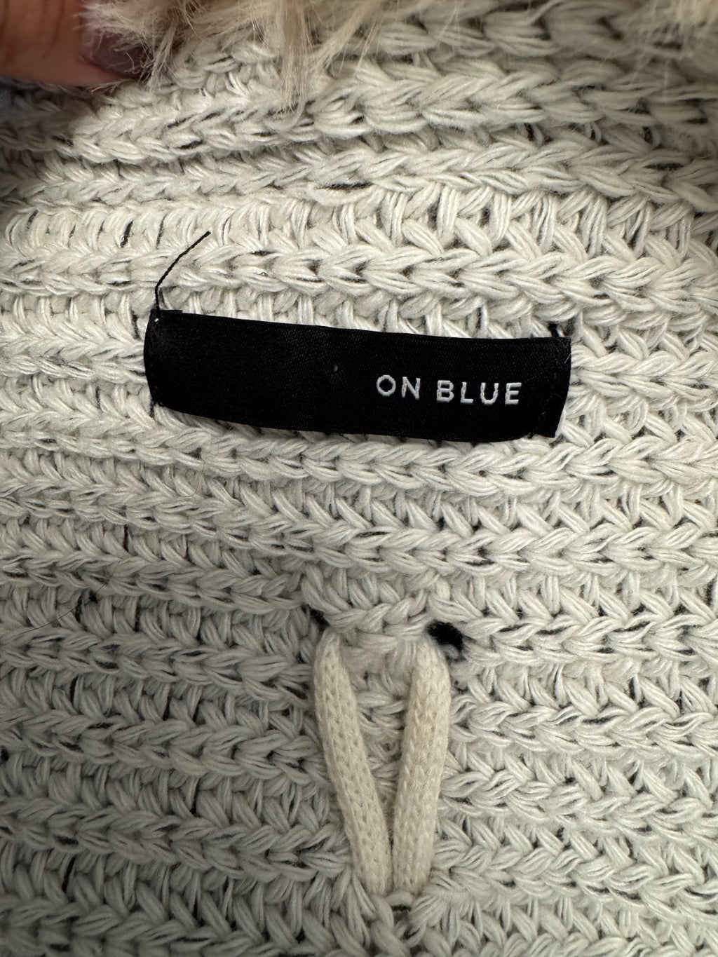 ON BLUE Women’s M Cable Knit Cardigan Faux Fur Collar Lace Up Back Boho Oatmeal